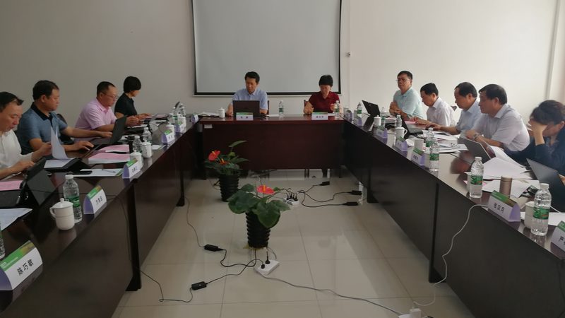 滚珠丝杠材质选择：关键因素与误区解析**