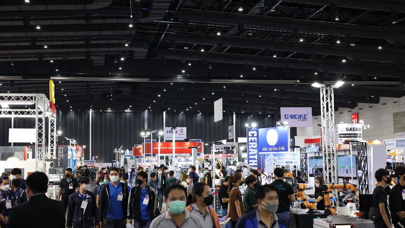 在选型过程中，应关注以下关键性能指标：